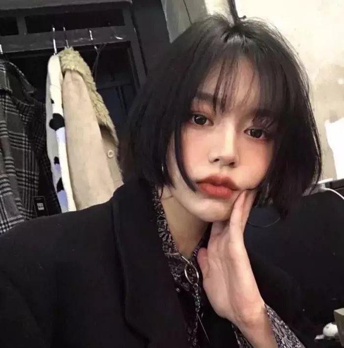 提剑映桃花